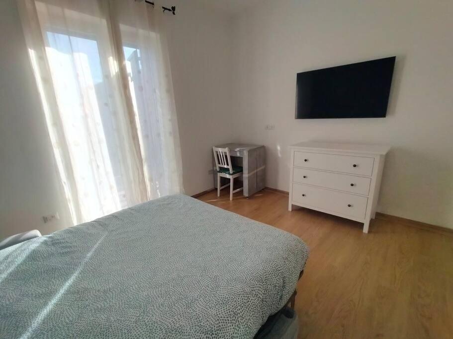 Aura Apartment Bari Exterior foto