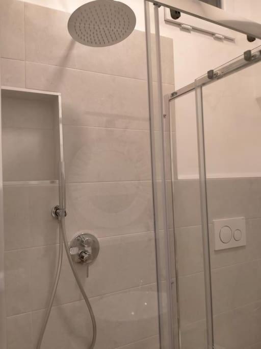 Aura Apartment Bari Exterior foto