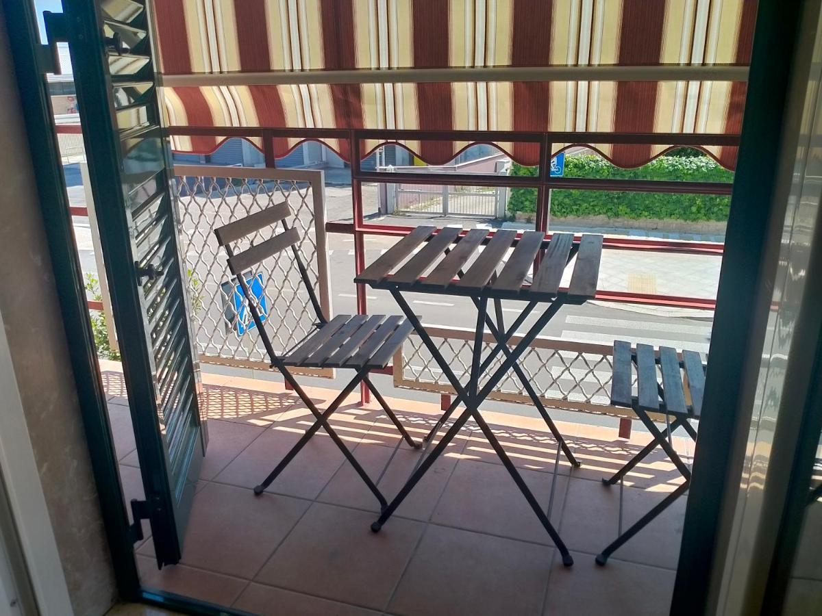 Aura Apartment Bari Exterior foto