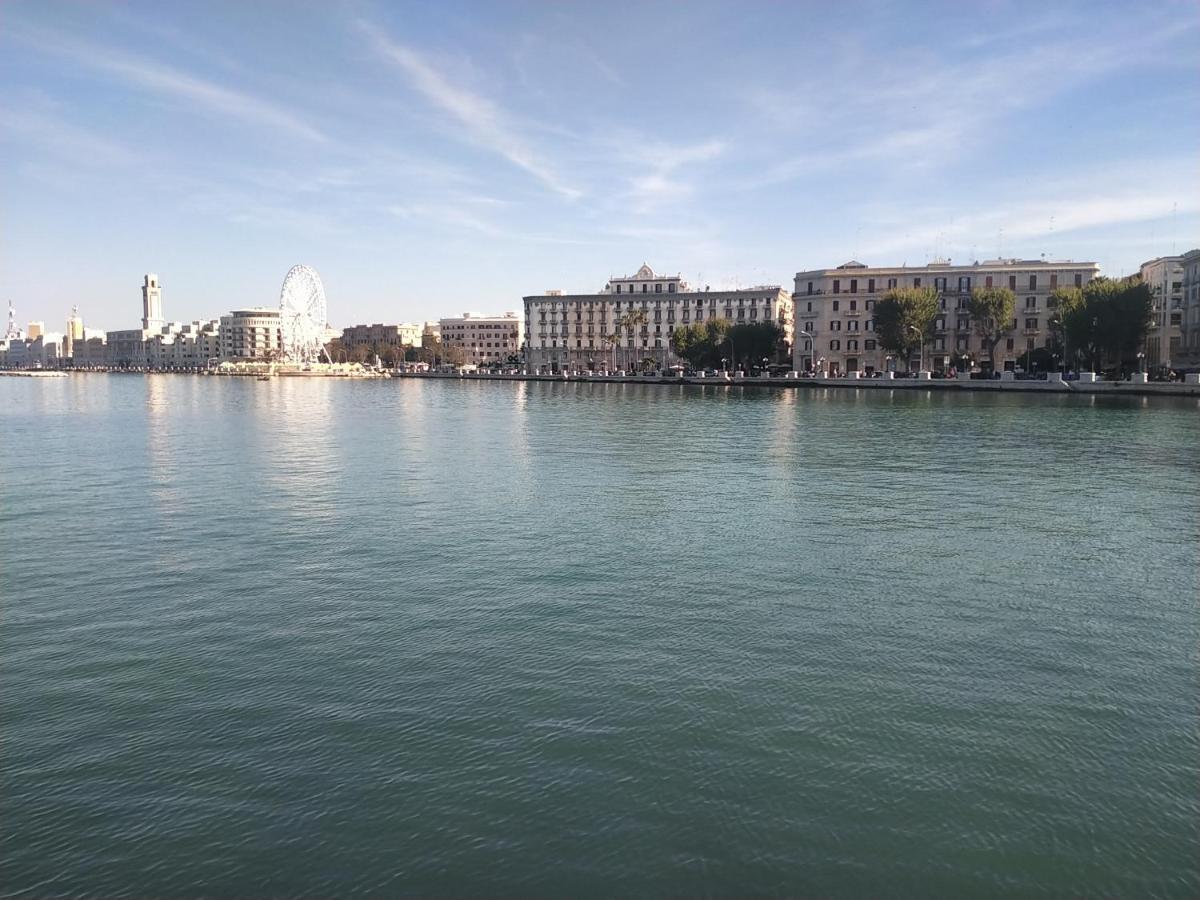 Aura Apartment Bari Exterior foto
